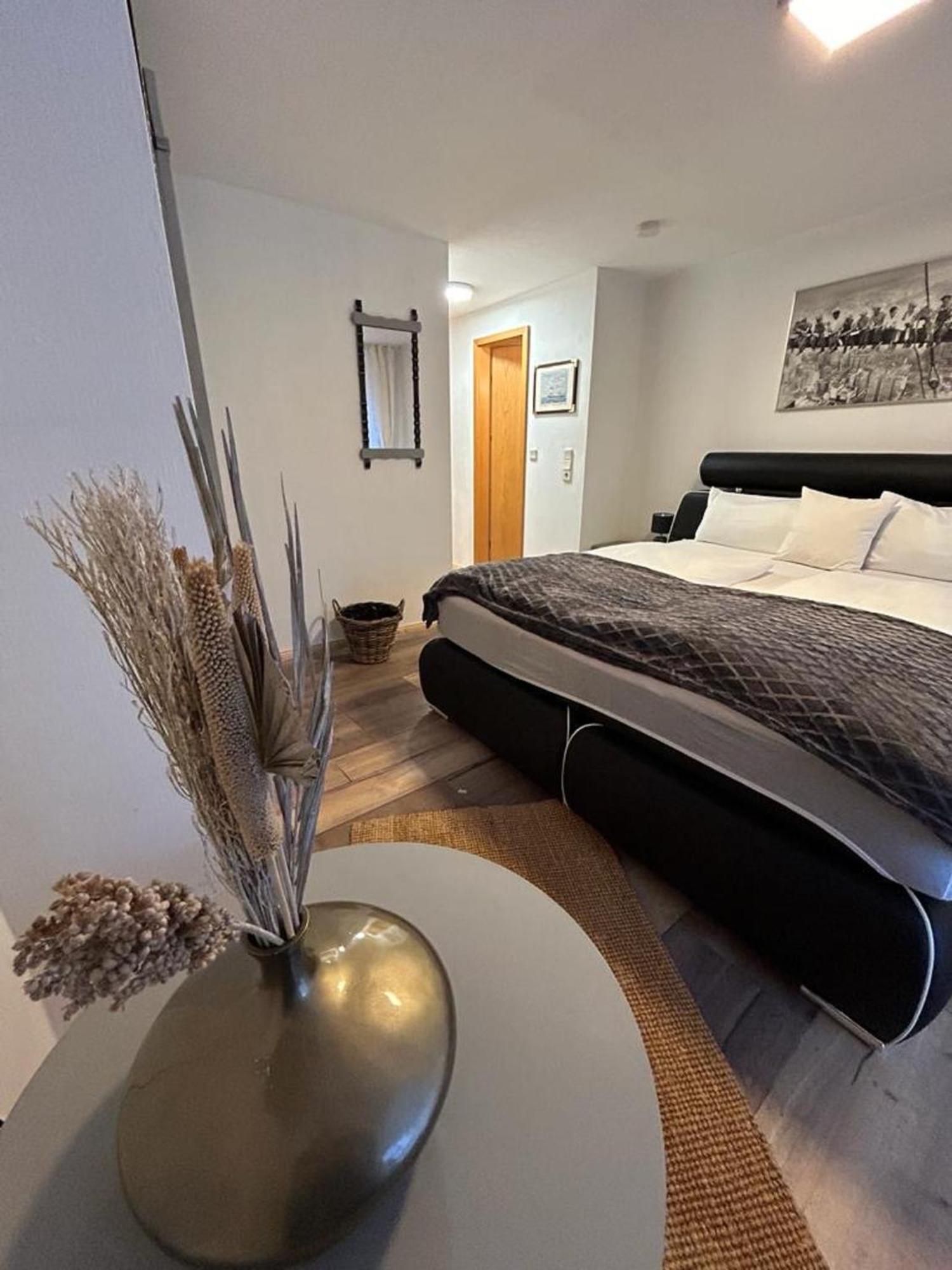Haus Zum Guten Hirten Steinsfeld Bagian luar foto