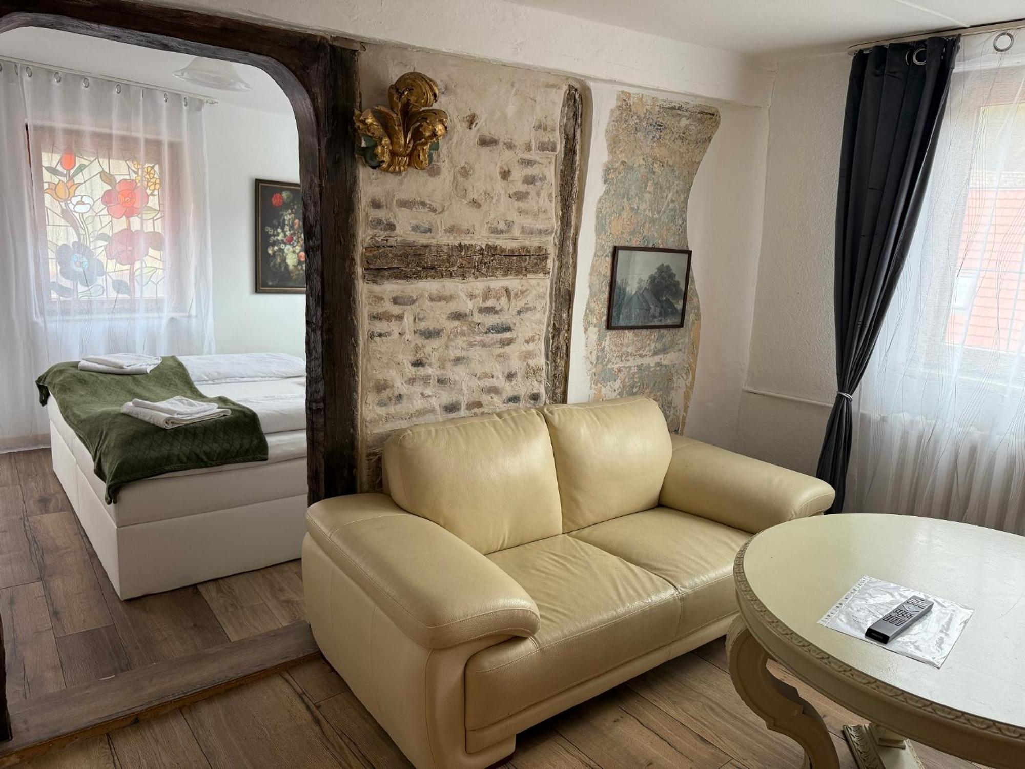 Haus Zum Guten Hirten Steinsfeld Bagian luar foto